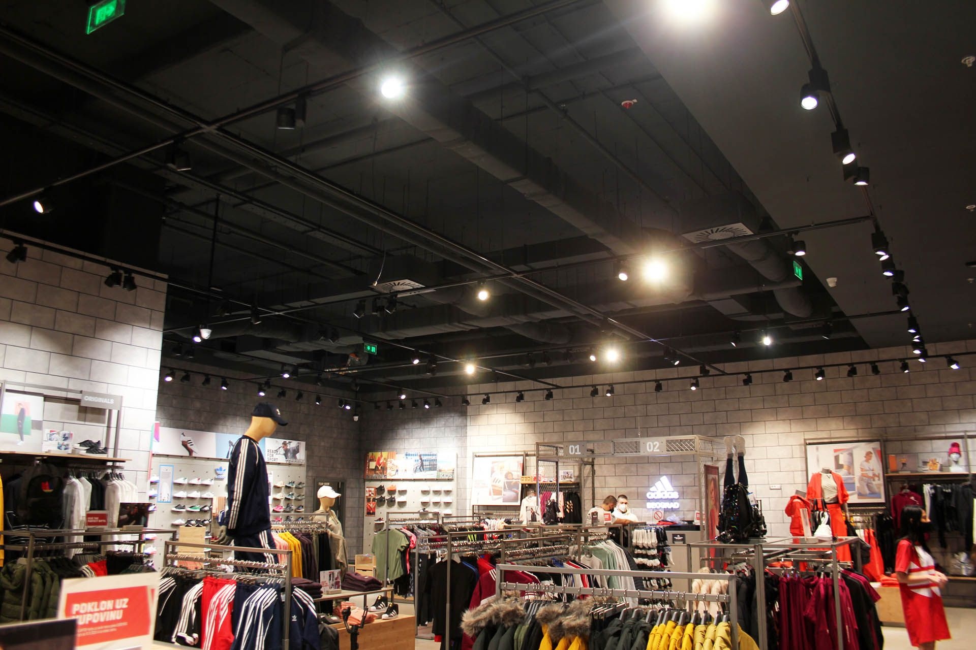 Adidas Galerija interior