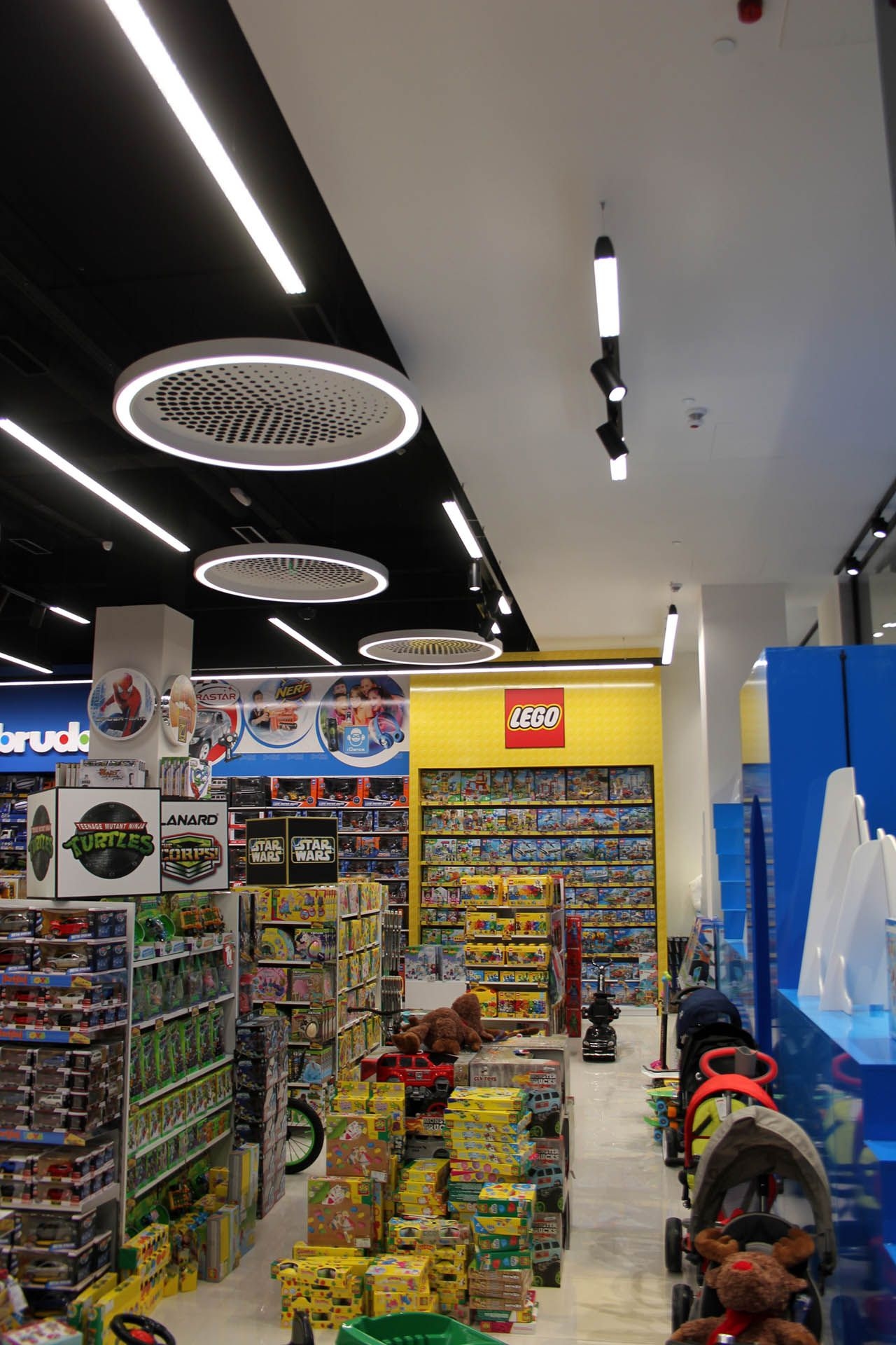 Pertini Galerija interior